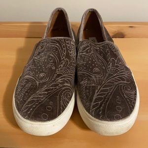 Steve Madden Velvet Slides